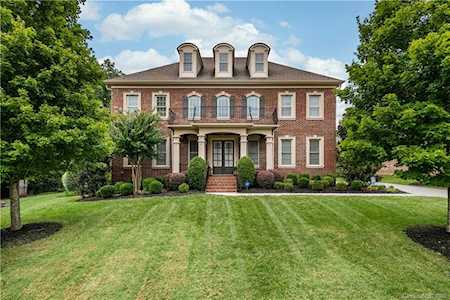 1008 Desborough Dr Matthews, NC 28104