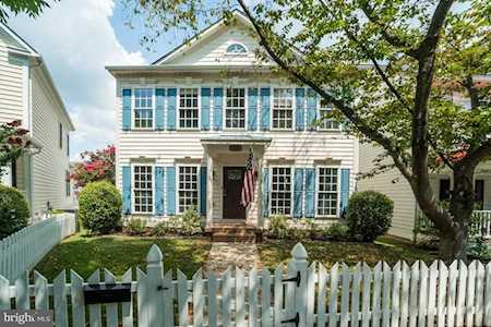 708 Gatestone St Gaithersburg, MD 20878