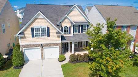 3351 Streamside Dr Davidson, NC 28036