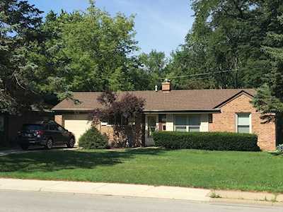218 N Dryden Place Arlington Heights, IL 60004