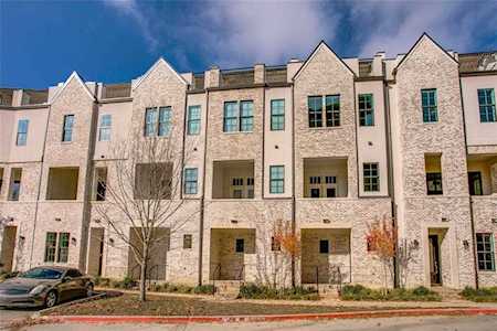 614 Dalton Lane Irving, TX 75039