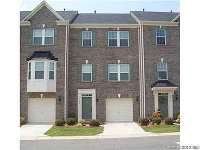6152 Rockefeller Ln Charlotte, NC 28210