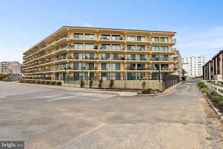 2 80th St #206 Ocean City, MD 21842