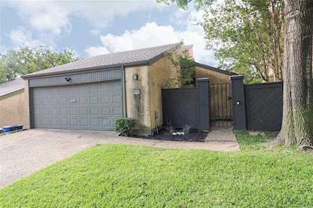 9826 Baseline Drive Dallas, TX 75243
