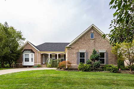 3608 Wynbrooke Cir Louisville, KY 40241