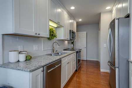 8943 Sawyer Brown Rd Nashville, TN 37221