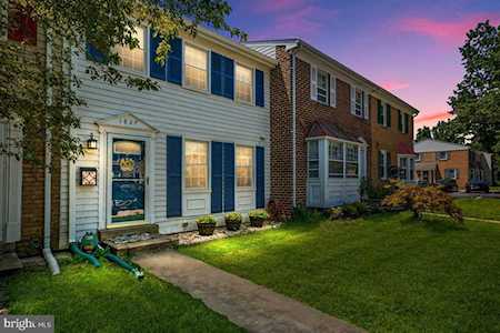 1827 Aberdeen Circle Crofton, MD 21114