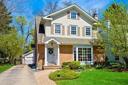 2240 Beechwood Ave Wilmette, IL 60091