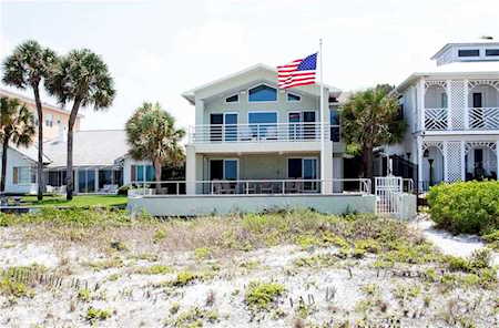 18204 Sunset Blvd Redington Shores, FL 33708