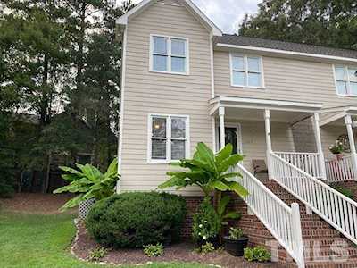 1609 Oakland Hills Way Raleigh, NC 27604