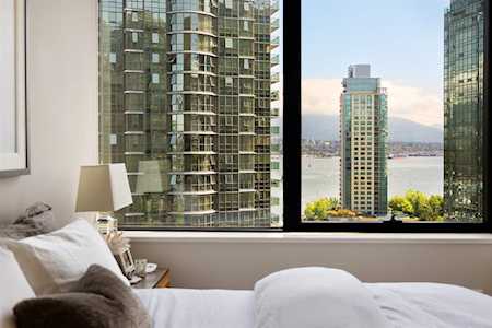 1333 W Georgia Street #1006 Vancouver, BC V6E 4V3