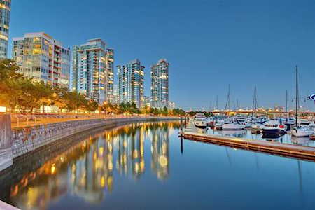 1199 Marinaside Crescent #502 Vancouver, BC V6Z 2Y2