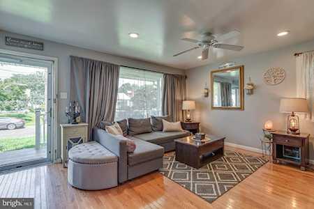 13 Arlington Ave Maple Shade, NJ 08052