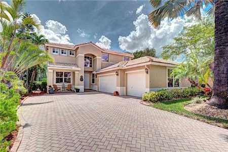 5017 NW 121st Dr Coral Springs, FL 33076
