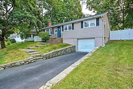 3 Farmington Circle Marlborough, MA 01752