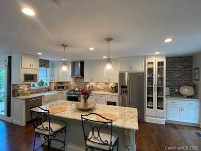 8904 Saint Pierre Ln Charlotte, NC 28277
