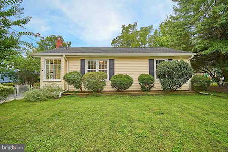 4811 Queensbury Rd Riverdale, MD 20737