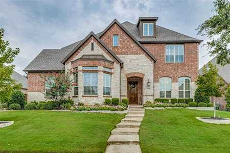 7108 Mitchell Court Lantana, TX 76226