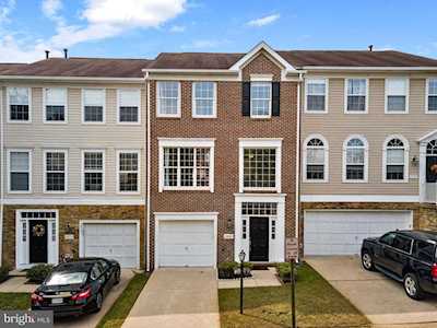 20749 Bridalveil Falls Terrace Sterling, VA 20165