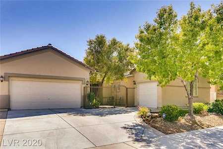 5819 Raven Horse Dr Las Vegas, NV 89131