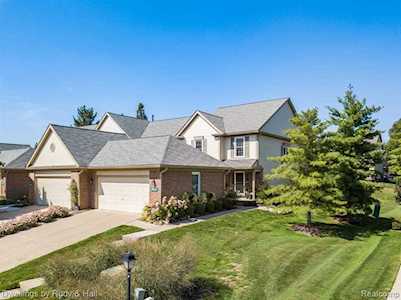 39812 Glenview Ct Northville Twp, MI 48168