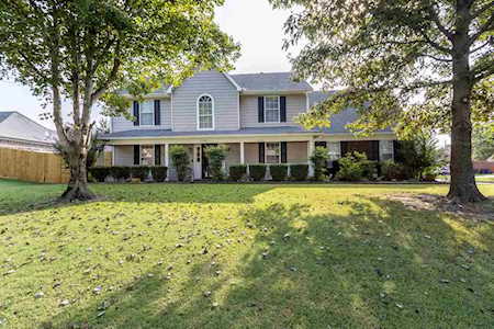 3188 Shadow Green Ln Lakeland, TN 38002
