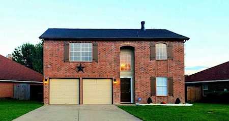 3560 Tommy Hays Drive Haltom City, TX 76117
