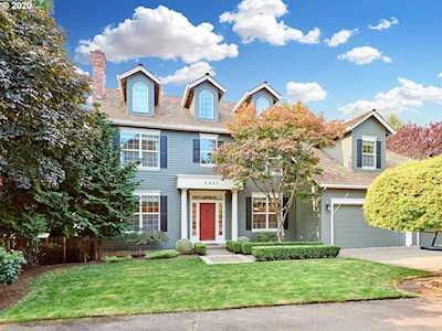 3997 Roxbury Dr West Linn, OR 97068