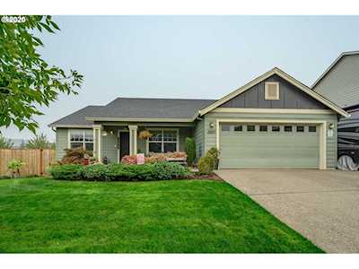 2665 SW Mt Baker St Mcminnville, OR 97128