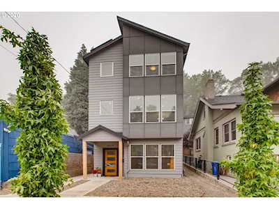 2419 SE Belmont St #A Portland, OR 97214