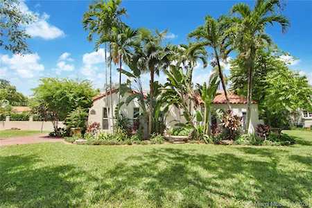 1433 Santa Cruz Ave Coral Gables, FL 33134