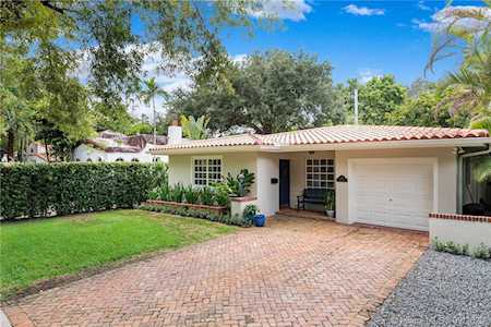 1420 El Rado St Coral Gables, FL 33134