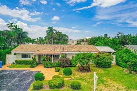 1921 NE 43rd Ct Oakland Park, FL 33308