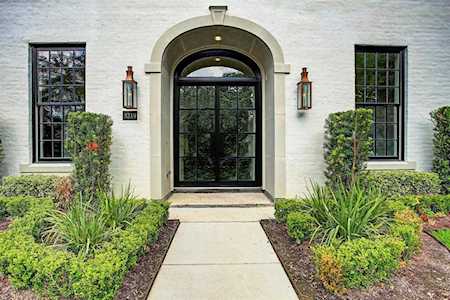 3219 Banbury Place Houston, TX 77027