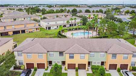 2619 Edgewater Falls Dr Brandon, FL 33511