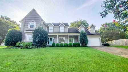 8443 Stoksund Cv Memphis, TN 38018