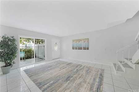 19792 Bromley Lane #3 Huntington Beach, CA 92646