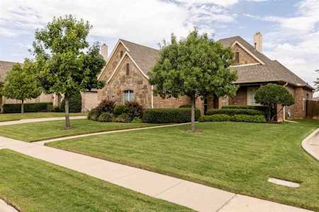 7721 Silverleaf Drive North Richland Hills, TX 76182