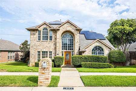 931 Royal Oaks Drive Lewisville, TX 75067