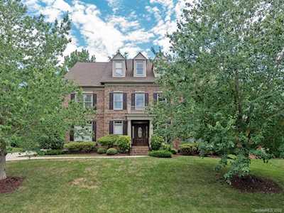 6004 Stanbury Dr Matthews, NC 28104
