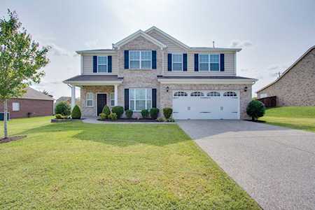 1055 Middleton Ln Gallatin, TN 37066