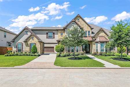 10511 S Sunrise Shores Ln Cypress, TX 77433
