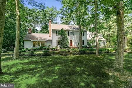 12 Kendles Run Rd Moorestown, NJ 08057