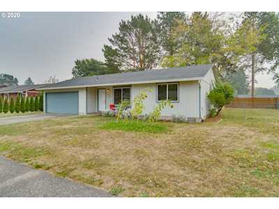 1982 NE Kathryn St Hillsboro, OR 97124