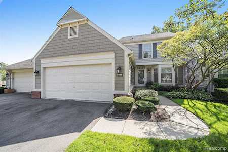 2485 Wildbrook Run Bloomfield Hills, MI 48304