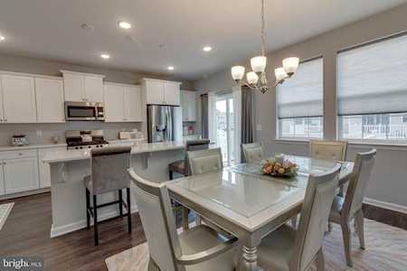 5 Ravenna Ln Mount Laurel, NJ 08054