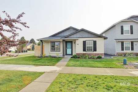 145 W Peach Springs St Meridian, ID 83646