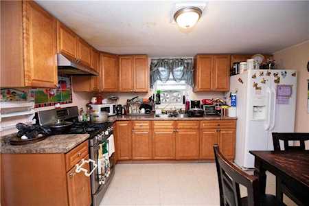 32 Babcock St Providence, RI 02905