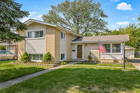 128 Pamela Dr Bensenville, IL 60106