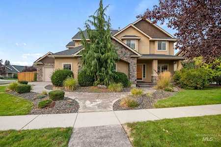 1919 W Grand Teton Drive Meridian, ID 83646